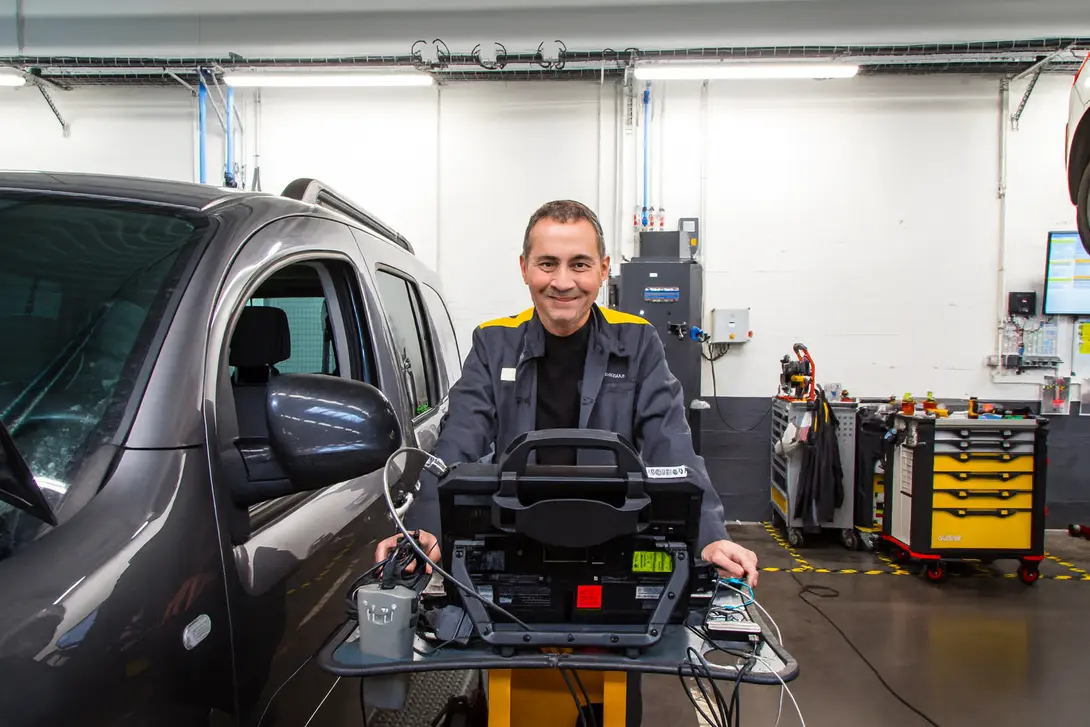 expert e-tech harnes